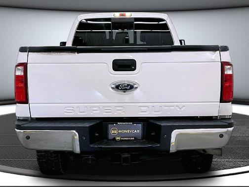 White Platinum Clearcoat Metallic 2016 Ford F-350 Lariat