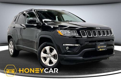 Diamond Black Crystal Pearlcoat 2018 Jeep Compass Latitude