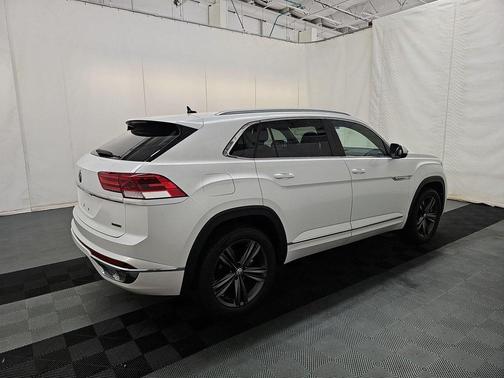 2022 Volkswagen Atlas Cross Sport 2.0T SEL