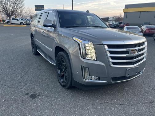 2019 Cadillac Escalade ESV Luxury