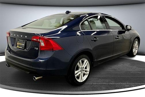 2013 Volvo S60 T5 Platinum