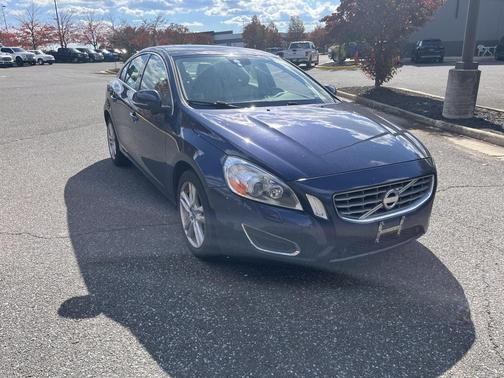 2013 Volvo S60 T5 Platinum