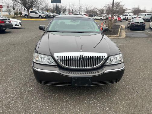 2006 Lincoln Town Car Signature