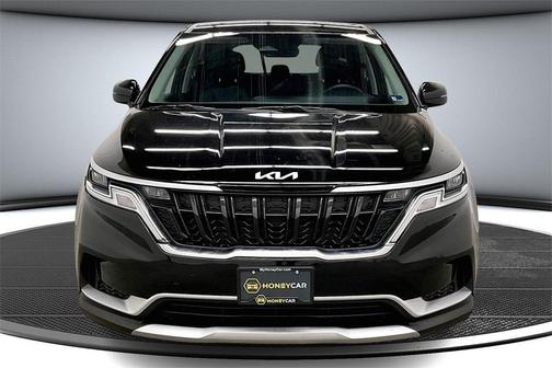 2022 Kia Carnival LXS