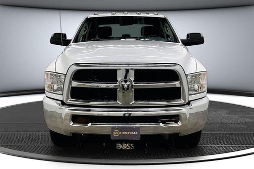 Bright White Clearcoat 2018 RAM 2500 Tradesman Crew Cab 4x4 8' Box