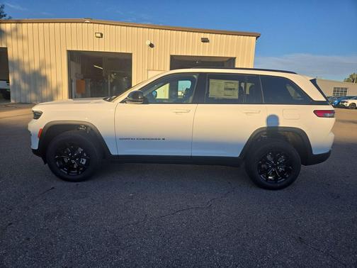 2025 Jeep Grand Cherokee Altitude
