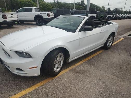 2014 Ford Mustang V6