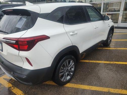 2021 Kia Seltos LX
