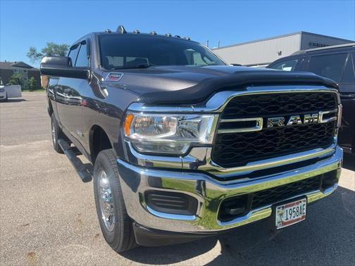 2021 RAM 2500 Tradesman Crew Cab 4x4 6'4' Box