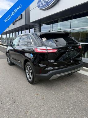 Agate Black Metallic 2024 Ford Edge SEL