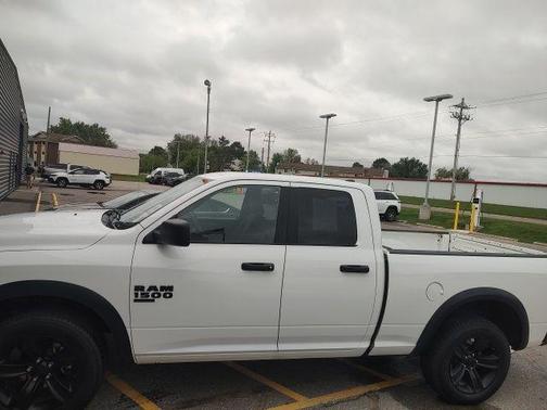 2022 RAM 1500 Classic Warlock Quad Cab 4x4 6'4' Box