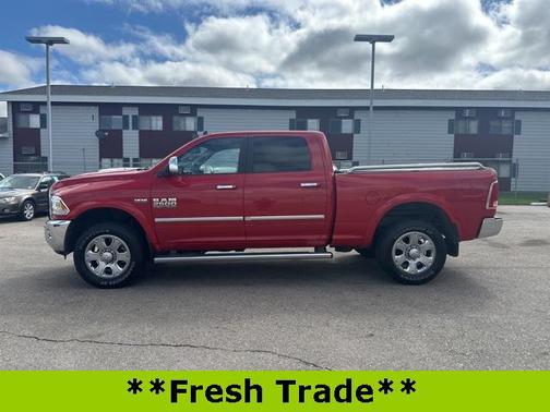 2018 RAM 2500 Laramie Crew Cab 4x4 6'4' Box