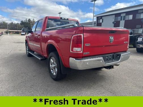 2018 RAM 2500 Laramie Crew Cab 4x4 6'4' Box