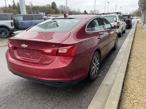 2017 Chevrolet Malibu 1LT