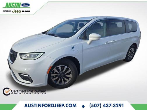 2022 Chrysler Pacifica Hybrid Touring L