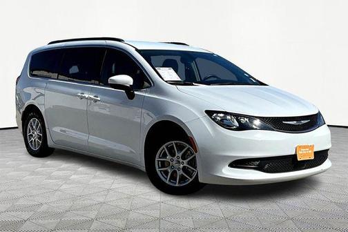 2021 Chrysler Voyager LXI
