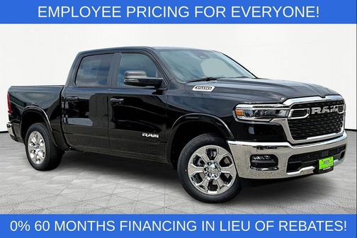Diamond Black Crystal Pearlcoat 2026 RAM 1500 Big Horn/Lone Star