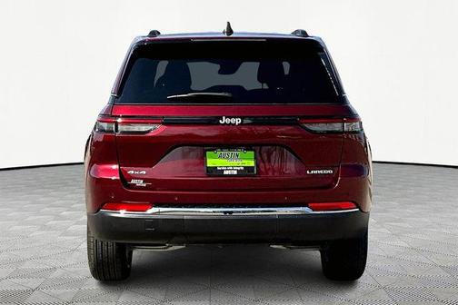2025 Jeep Grand Cherokee Laredo