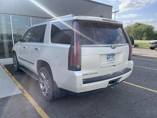 2015 Cadillac Escalade Luxury