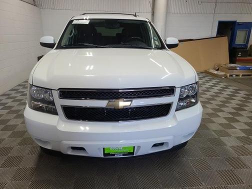 Photo 4 of 30 of 2011 Chevrolet Tahoe LS