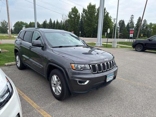 2017 Jeep Grand Cherokee Laredo