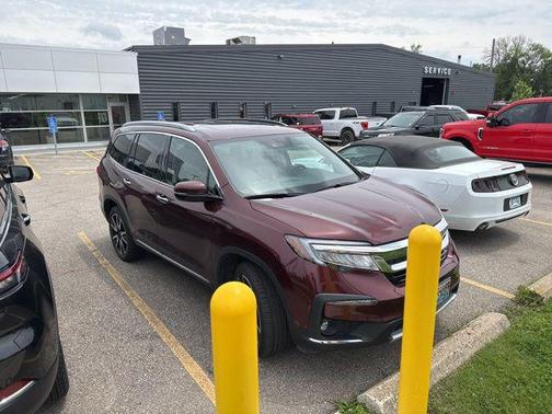 2021 Honda Pilot Touring 8-Passenger