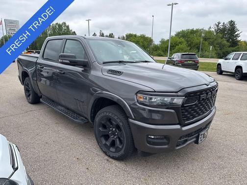 Granite Crystal Metallic Clearcoat 2025 RAM 1500 Big Horn/Lone Star