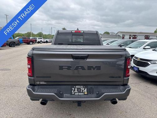 Granite Crystal Metallic Clearcoat 2025 RAM 1500 Big Horn/Lone Star