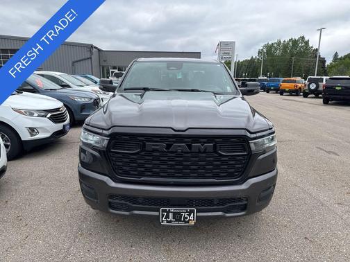Granite Crystal Metallic Clearcoat 2025 RAM 1500 Big Horn/Lone Star