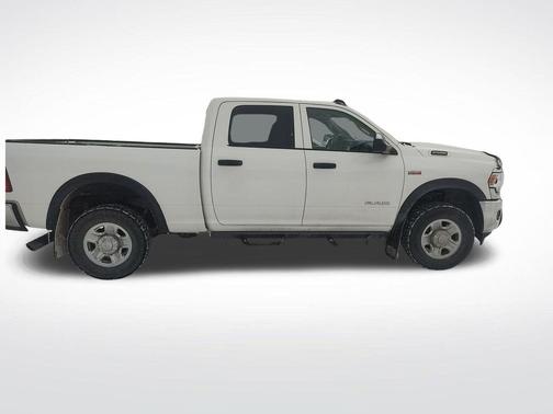 2020 RAM 2500 Tradesman Crew Cab 4X4 6'4' Box