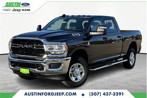 2024 RAM 3500 Tradesman Crew Cab 4x4 6'4' Box