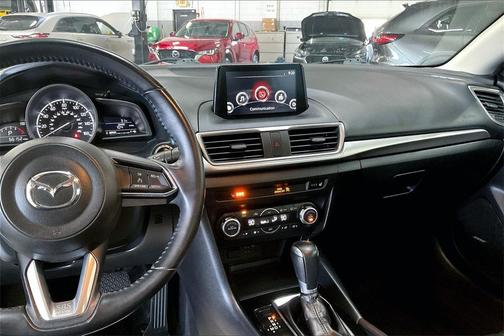 2018 Mazda Mazda3 Touring