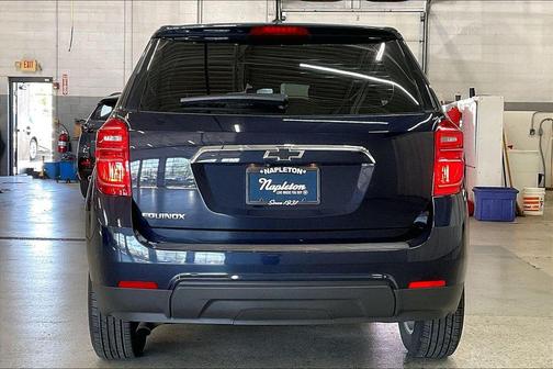 Blue Velvet Metallic 2017 Chevrolet Equinox LS