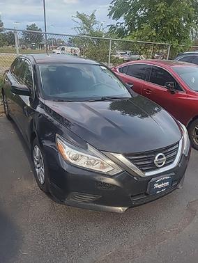 Super Black Clearcoat 2016 Nissan Altima 2.5 S