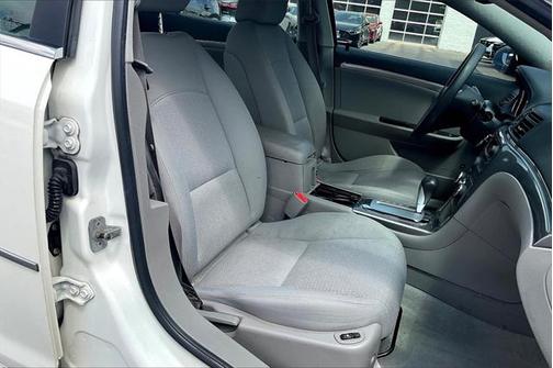2007 Saturn Aura XE