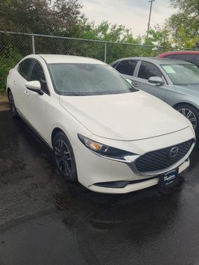 Snowflake White Pearl Mica 2021 Mazda Mazda3 FWD