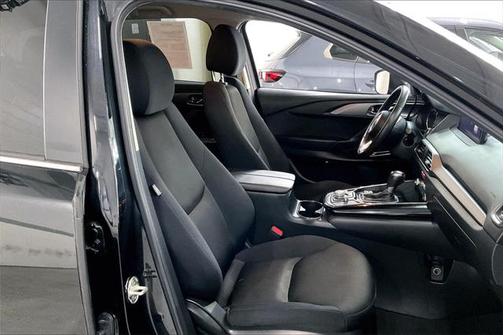 2022 Mazda CX-9 Sport