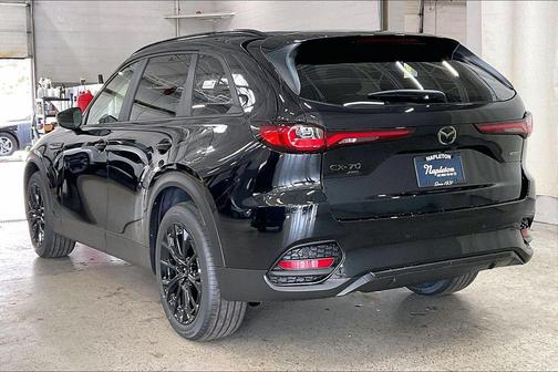 Jet Black Mica 2026 Mazda CX-70 3.3 Turbo Preferred