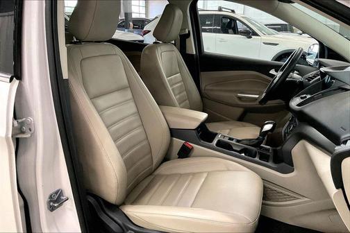 White Platinum 2019 Ford Escape SEL