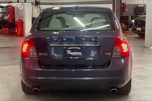2011 Volvo S40 T5
