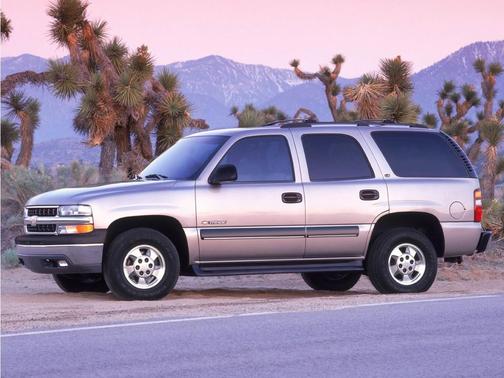 Dark Green Metallic 2004 Chevrolet Tahoe LT