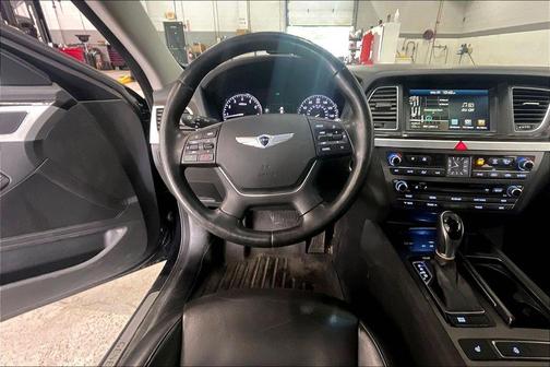 Caspian Black 2015 Hyundai Genesis 3.8