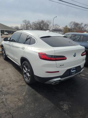 2024 BMW X4 xDrive30i