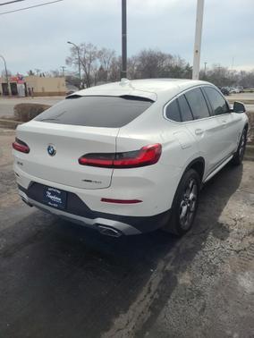 2024 BMW X4 xDrive30i