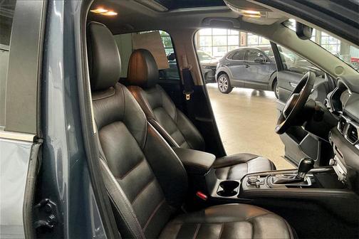 2022 Mazda CX-5 Carbon Edition