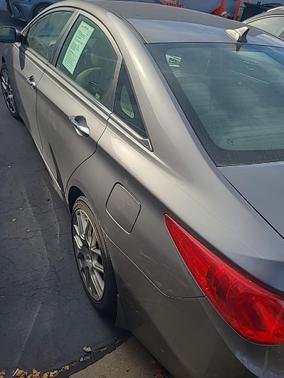 2011 Hyundai SONATA SE