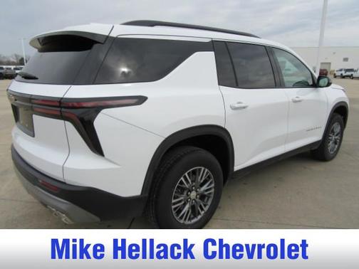 2025 Chevrolet Traverse LT