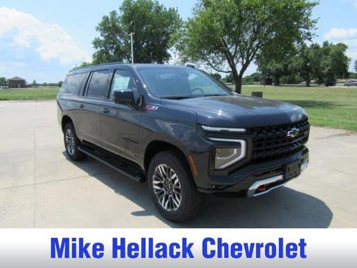 2025 Chevrolet Suburban 4WD Z71