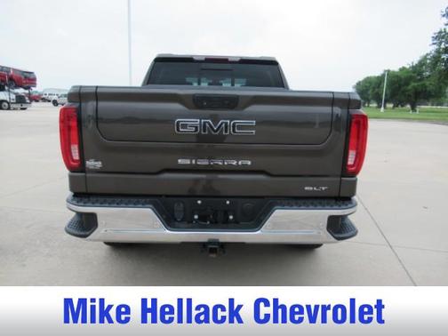 Smokey Quartz Metallic 2019 GMC Sierra 1500 SLT