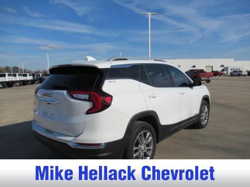 2024 GMC Terrain SLT